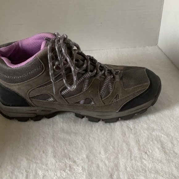 Itasca Gray and Pink Athletic Shoes with Ankle Support - Picture 7 of 8